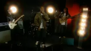 Taio Cruz - She's Like A Star (Live)