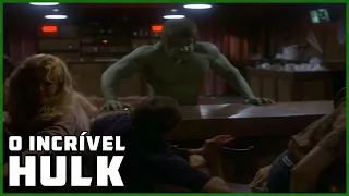 luta de bar | O Incrível Hulk