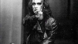 THE CROW