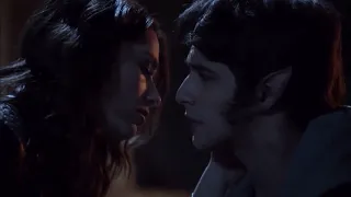 Teen Wolf 1x12 Allison kiss Scott she said to him I love you. #scallison 🧑🏻👩🏻