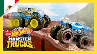 Reto Extremo en la Montaña Desértica | Monster Trucks | Hot Wheels Español