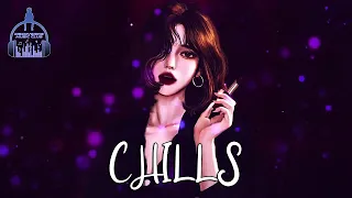 Mickey Valen & Joey Myron & Liza - Chills [Lyrics]