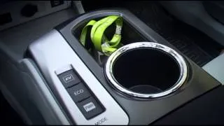 Vrele Gume - Toyota Prius +
