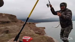 PESCA de PEJERREY CHILENO en LAGO COLBUN empezamos mal terminamos BIEN