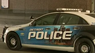 Feds: Detroit police officer in charge of vehicle auction took bribes