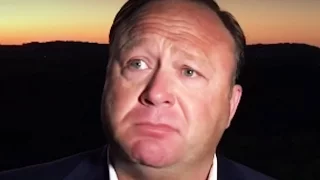 Alex Jones SINCERELY Apologizes For Pizzagate Coverage Because He's Probably Going To Be Sued