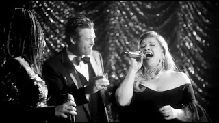 Kelly Clarkson & The Voice Coaches Sing 60s Inspired Songs By Frank Sinatra & Nina Simone