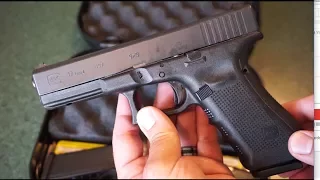 Glock 17 Gen. 4 Tabletop Reivew.  Should you buy one?