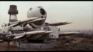 District 9 - The spaceship tries to leave but is shot down [Clip 10 of 13]