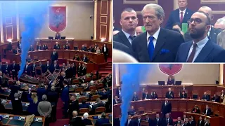 Me 75 vota pro, Parlamenti i heq imunitetin Berishës!