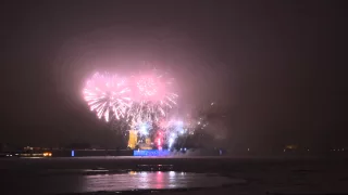 Новогодний салют над Петропавловкой 2015
