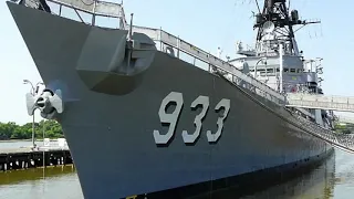 USS Barry DD-933