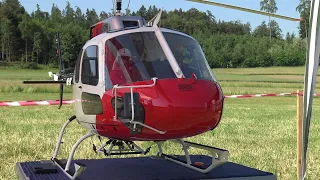 Ecureuil AS350 RC Scale Model Helicopter with Concrete Bucket