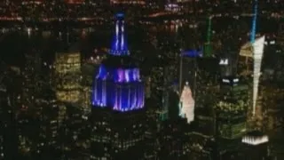 Alicia Keys kicks off the Empire State Building's first ever light show