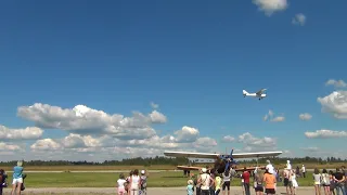 "Воздушный бой» между самолётами АИ-10 «Икар» и Х-32 «Бекас»,  д. Панино, Рязанская область.