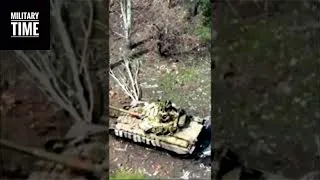 🔴A Separatist (LNR)/Russian T-64BV destroying an abandoned Ukrainian BMP-1 #war #shorts #ukraine