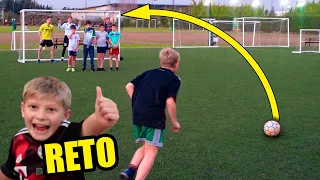 Nuestros VECINOS (de 10 años!) nos RETAN a un PARTIDO de FÚTBOL