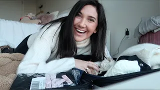 VLOGMAS DAY 12 | packing for NYC (struggle is real)