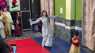 Tera Rang Balle Balle - Wedding Reception Dance Performance