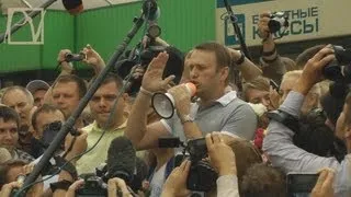 НАВАЛЬНЫЙ ВЕРНУЛСЯ!