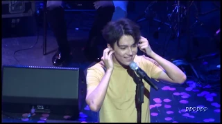 Dimash 20181119 London concert 11 Introduce the girl to sing
