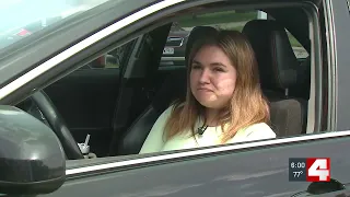 Woman wants to alert other drivers after strange encounter