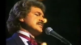 Engelbert Humperdinck(LIVE) - To All The Girls I've Loved Before