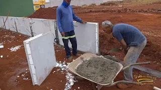 Construção de uma casa - Paredes de isopor