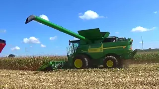 2017 Farm Progress Show - Corn Harvest Demonstrations