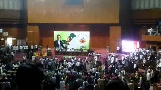 Imran Khan's arrival at Jinnah Convention Centre Islamabad: 30th March 2013