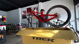 Slash 7 (2023) TREK