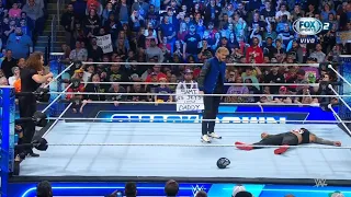 Logan Paul & Jey Uso se atacan - WWE Smackdown 21/10/2022 (En Español)