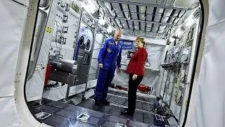 Ангела Меркель посетила Центр подготовки космонавтов в Кёльне
