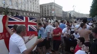 English fans are singing Wonderwall in the Kyiv fanzone Euro2012