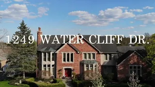 1249 Water Cliff