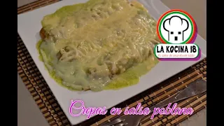 Crepas en salsa poblana