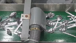 Spoon automatic polishing machine