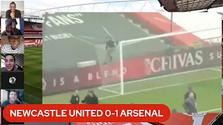 Man United protester goes viral after falling off net at Old Trafford |  Protest Reaction Video