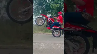 Levantando una XR190L HONDA