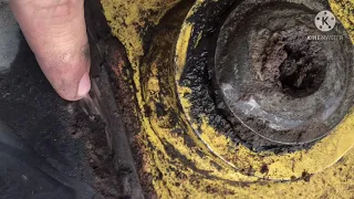 Repairing an excavator thumb
