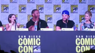 Arrow Comic Con Panel 2016 Q&A