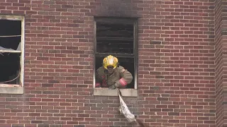 1 person killed in 3-story apartment fire in Akron; roughly 30 people displaced