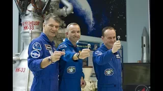 Экипажи МКС-52/53 провели контрольный осмотр космического корабля «Союз МС-05»