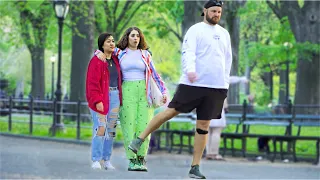 WET Fart Prank in Central Park! Daddy KICKFLIP with @HumorBagel!!