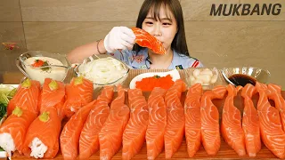 SUB) 쫀득탱탱 연어회 1kg & 대왕 연어초밥 먹방 Giant Salmon Sashimi. Sushi. Flying Fish Roe. REAL SOUND MUKBANG ASMR