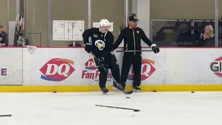 Jaromir Jagr joins Penguins practice in full gear