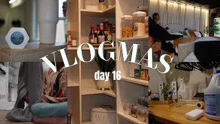 VLOGMAS DAY 16 : clean with me (timer edition) + pantry organization