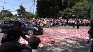 Final resting place - Muhammad Ali funeral procession enters Cave Hill Cemetery