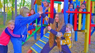 Diana stood up for her younger sister! Whats happened on the Playground?