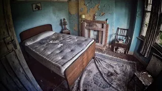 FAMILY VANISHED OVERNIGHT FROM ABANDONED HOUSE AND LEFT EVERYTHING BEHIND | ABANDONED PLACES UK